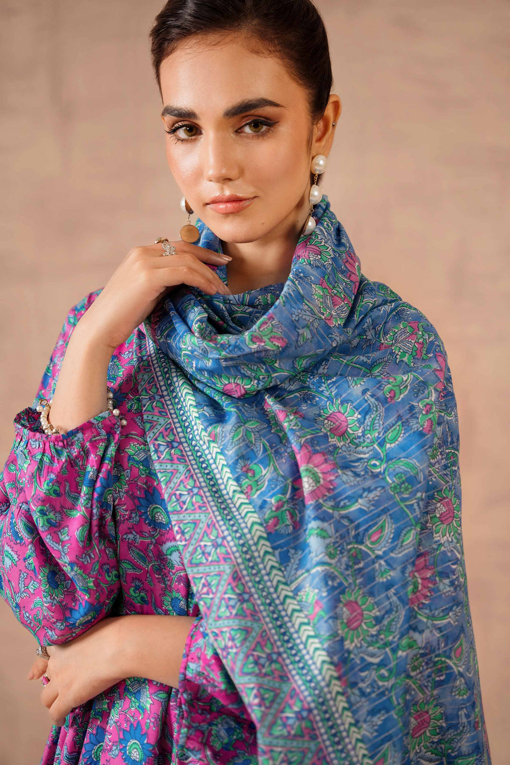 Nishat Linen 3-Piece Printed Fine Khaddar Suit