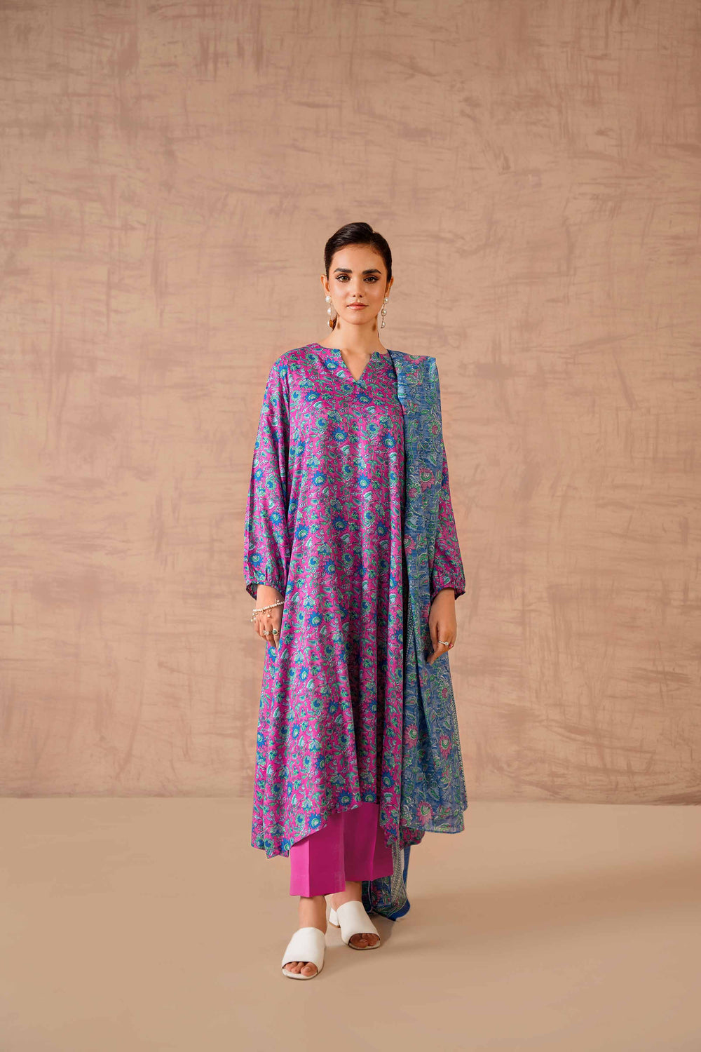 Nishat Linen 3-Piece Printed Fine Khaddar Suit