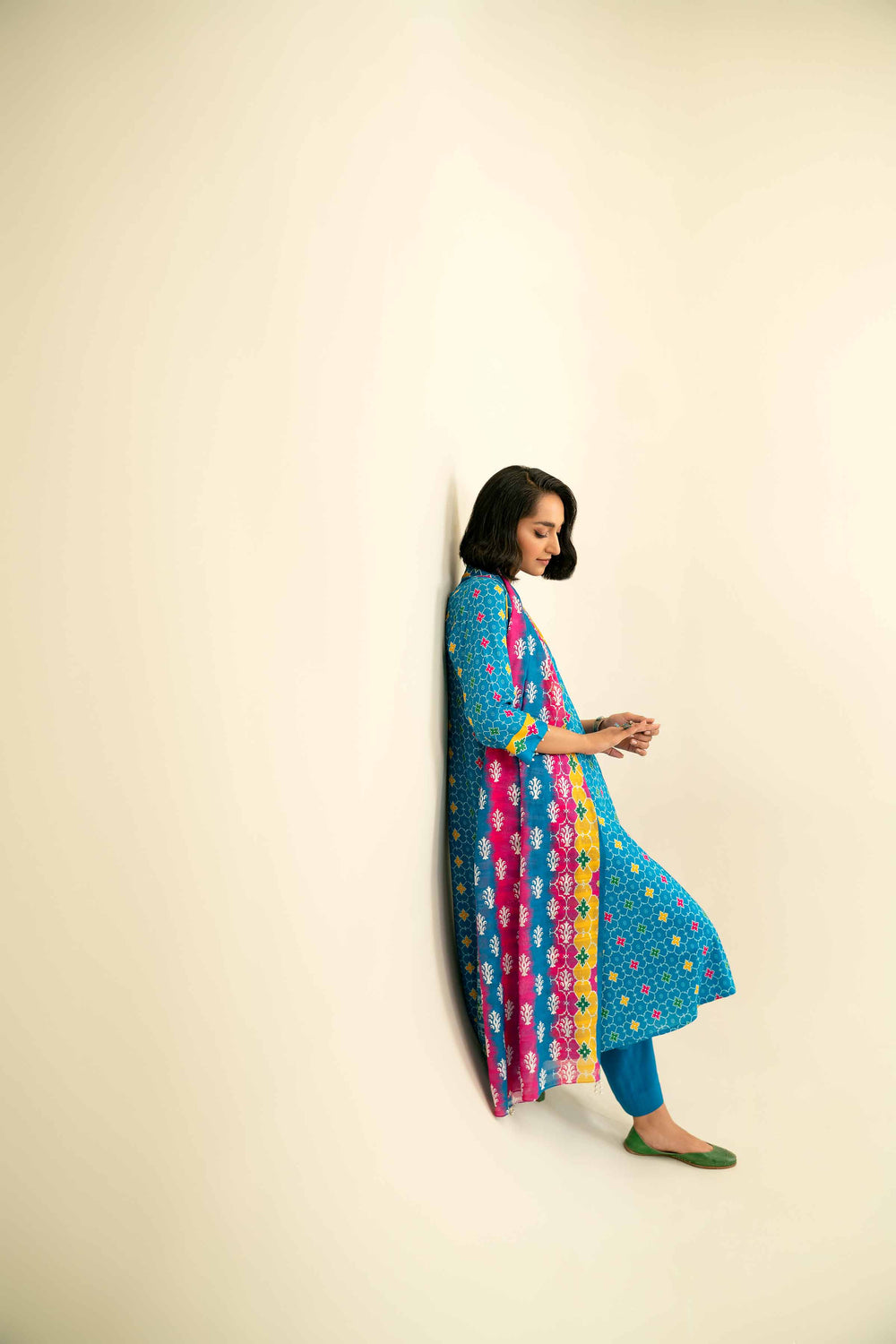 Nishat Linen 3-Piece unstitched Fine Khaddar Suit