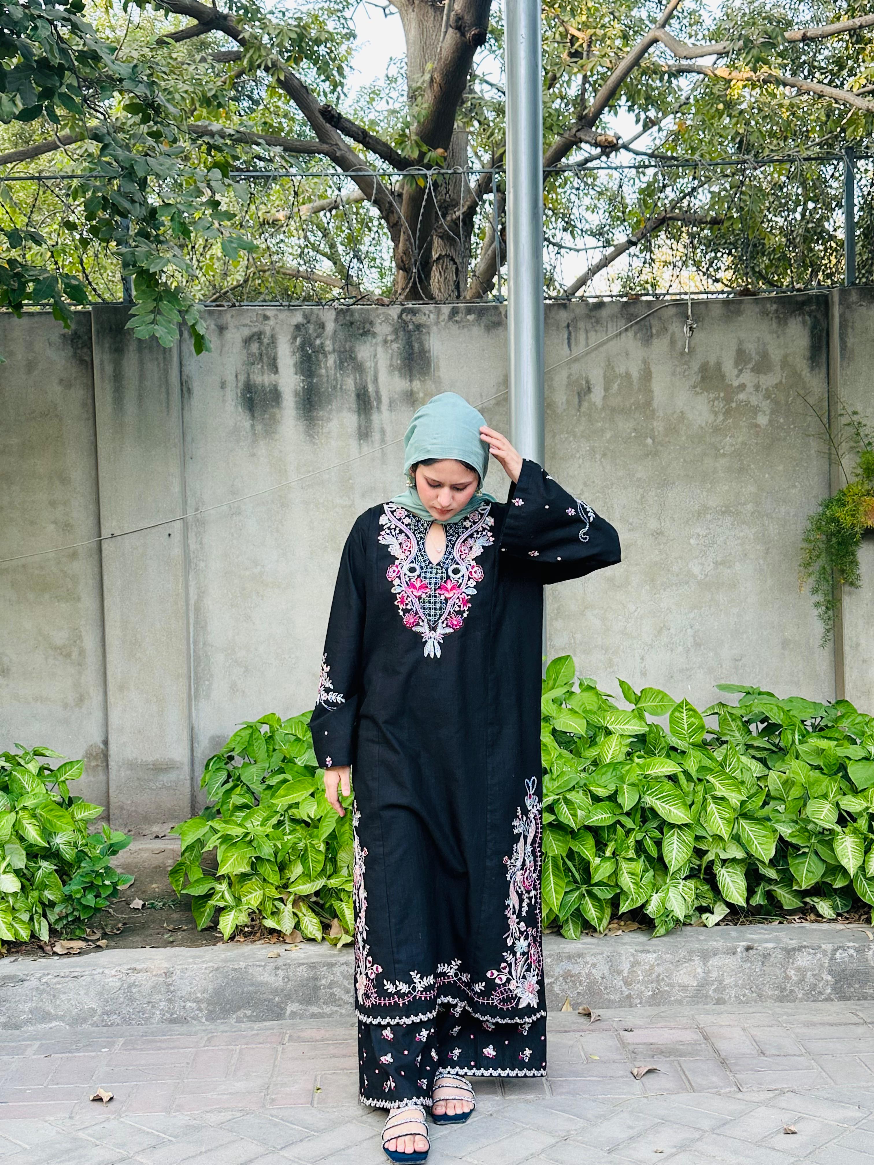 Amal's Black Embroidered Co-ord Set (Khaddar)